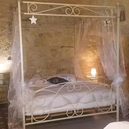 Le Merey בית הארחה